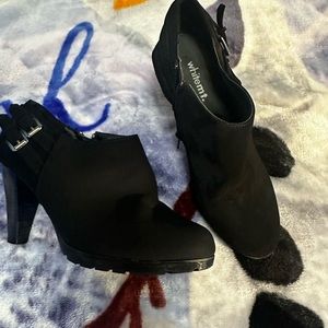Black booties heels